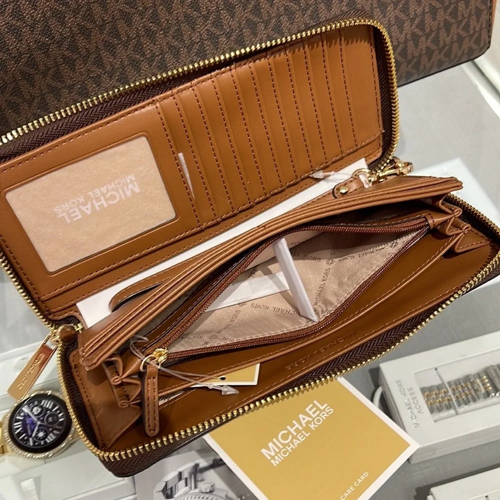 Michael Kors Jet Set Travel Large Travel CONTINENTAL wallet-wristlet-phoneholder
